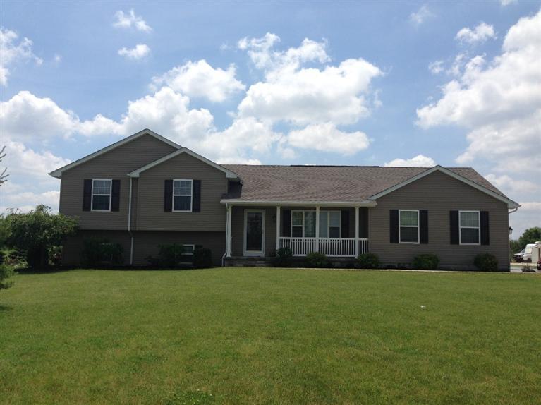 2031 Broken Trail Dr, Springfield, OH 45502 photo 1