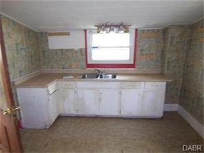833 Oak St, Springfield, OH 45505 photo 7