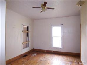 833 Oak St, Springfield, OH 45505 photo 4