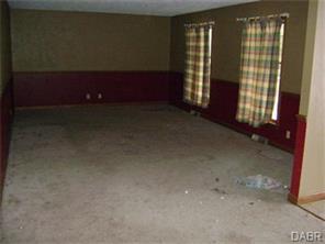 909 Spring Falls Ave, Springfield, OH 45502 photo 7
