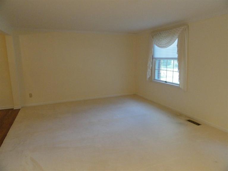 1122 Kemper Ave, Dayton, OH 45420 photo 5
