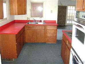 5524 N Hampton Rd, Springfield, OH 45502 photo 6