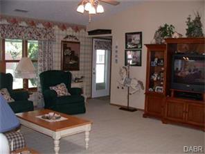 1524 New Castle Ln, Springfield, OH 45503 photo 10
