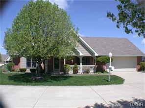 1524 New Castle Ln, Springfield, OH 45503 photo 1