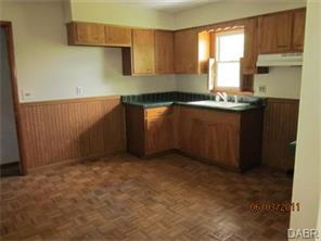 5908 Decker Rd, Franklin, OH 45005 photo 4