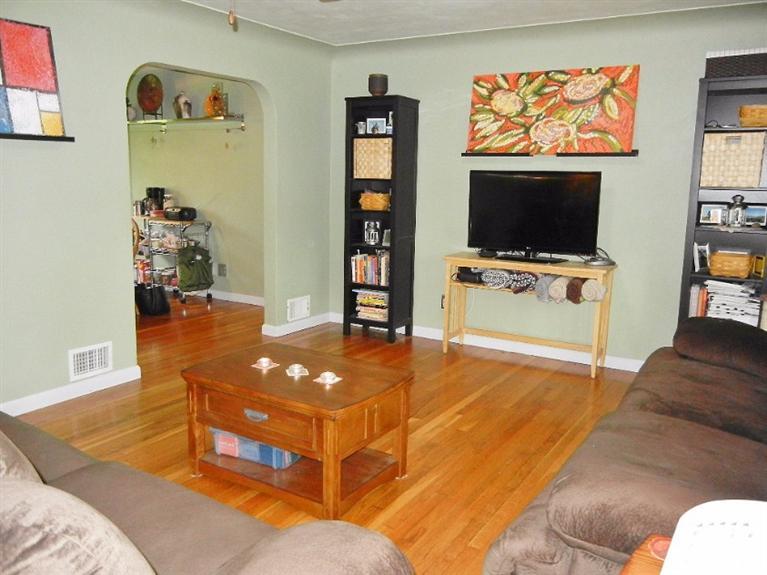 418 N Western Ave, Springfield, OH 45504 photo 5