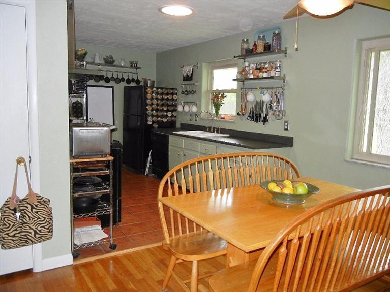 418 N Western Ave, Springfield, OH 45504 photo 8