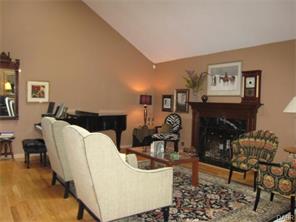 561 Cottingwood Ct, Kettering, OH 45429 photo 3