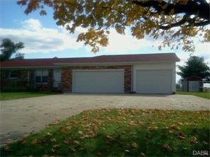 2375 Moorefield Rd, Springfield, OH 45502 photo 4