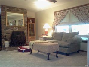2375 Moorefield Rd, Springfield, OH 45502 photo 12