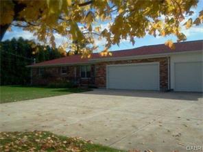 2375 Moorefield Rd, Springfield, OH 45502 photo 8