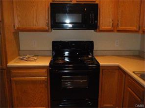 2261 Patterson Ln, Troy, OH 45373 photo 3