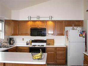 1214 Pheasant Run, Springfield, OH 45503 photo 4
