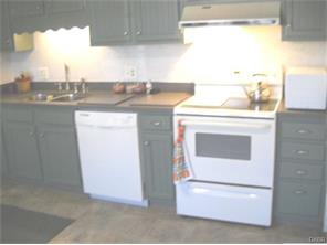 2072 Manhattan Blvd, Springfield, OH 45504 photo 2