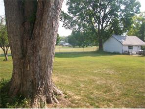 2382 Maple Dr, Beavercreek, OH 45431 photo 4