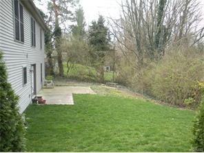 1663 Woods Dr, Beavercreek, OH 45432 photo 2