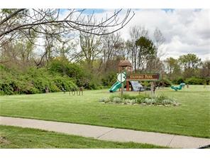 776 Farmbrook Dr, Beavercreek, OH 45430 photo 3