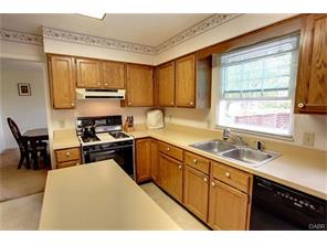 776 Farmbrook Dr, Beavercreek, OH 45430 photo 11