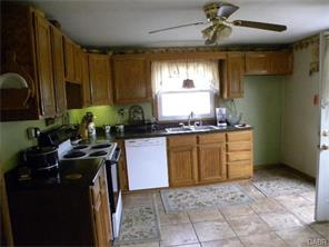 3862 Moorefield Rd, Springfield, OH 45502 photo 5