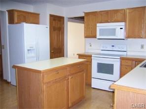 350 Spring Mill Dr, Springboro, OH 45066 photo 4