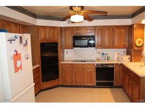 6 Schauer Cir, Medway, OH 45341 photo 4