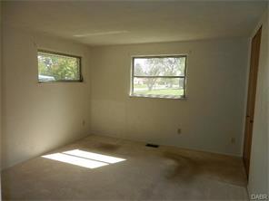 413 Eppington Dr, Dayton, OH 45426 photo 17