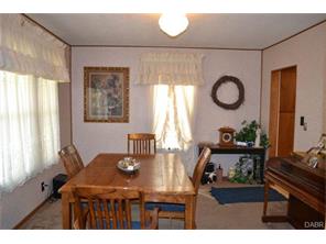 115 Clairmont Ave, Springfield, OH 45503 photo 3