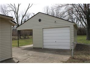 5578 Sharp Rd, Dayton, OH 45432 photo 2