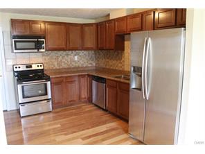 5578 Sharp Rd, Dayton, OH 45432 photo 3