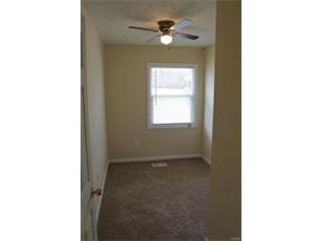 5578 Sharp Rd, Dayton, OH 45432 photo 6