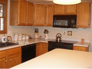 4087 Shadowleaf Dr, Bellbrook, OH 45305 photo 10