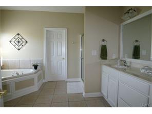 3648 Salinas Cir, Dayton, OH 45440 photo 17