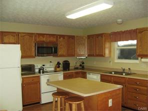 2364 Murphy Dr, Fairborn, OH 45324 photo 4