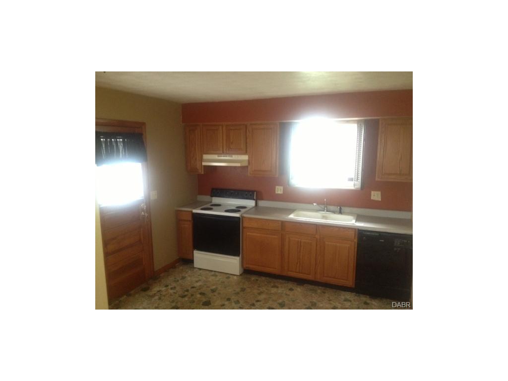 1865 Burrowes Blvd, Fairborn, OH 45324 photo 4