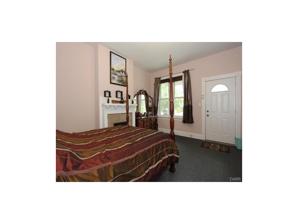 626 Riddle Rd, Cincinnati, OH 45220 photo 4