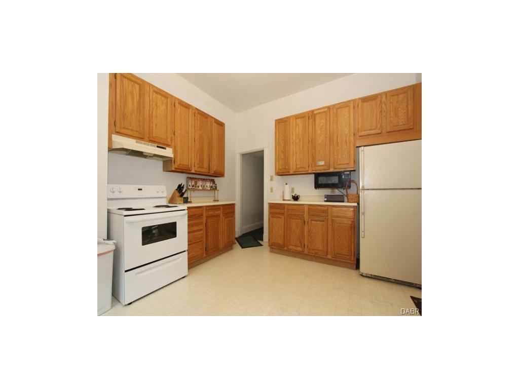 626 Riddle Rd, Cincinnati, OH 45220 photo 9