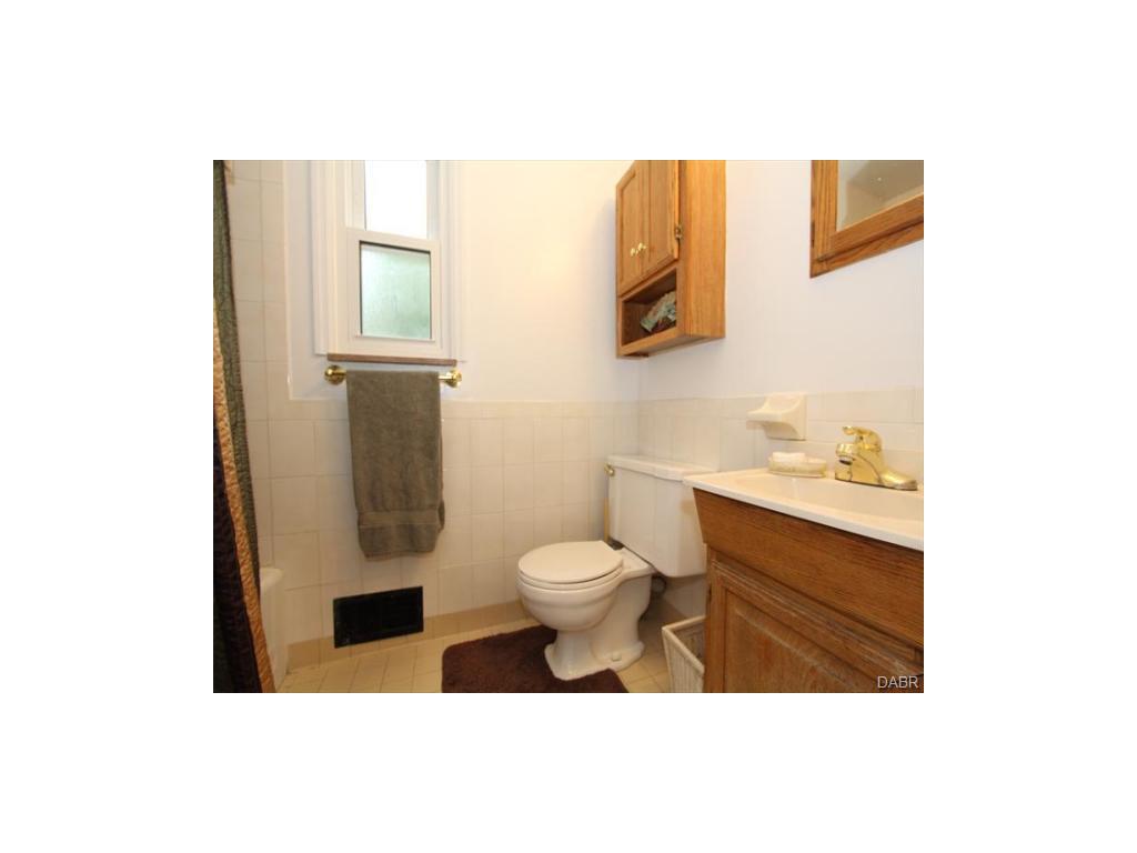 626 Riddle Rd, Cincinnati, OH 45220 photo 7