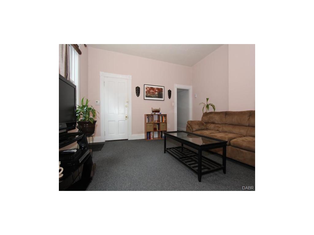 626 Riddle Rd, Cincinnati, OH 45220 photo 2