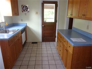 3207 Stanhope, Cincinnati, OH 45211 photo 4