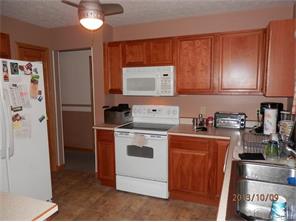 579 Lohnes Dr, Fairborn, OH 45324 photo 8