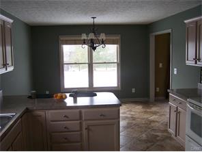 9661 Stephen Ct, Dayton, OH 45458 photo 7