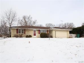 411 Stoneybrook Dr, Dayton, OH 45429 photo 1