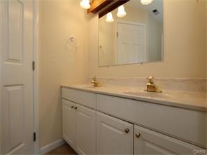 411 Stoneybrook Dr, Dayton, OH 45429 photo 17