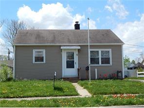 115 Circle Dr, Dayton, OH 45449 photo 1