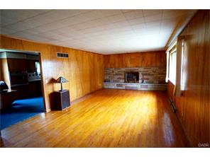 2821 Dayton Rd, Springfield, OH 45506 photo 2