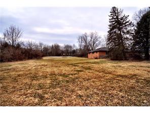 2821 Dayton Rd, Springfield, OH 45506 photo 8