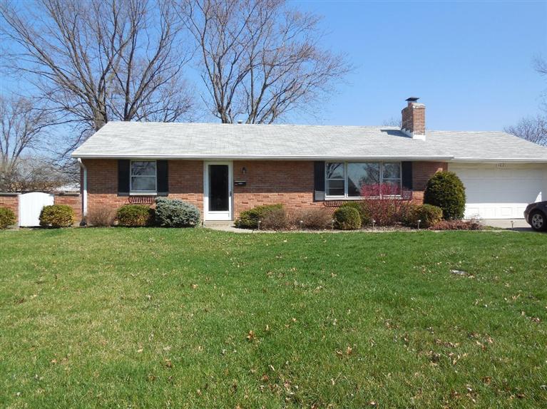 3081 Revlon Dr, Dayton, OH 45420 photo 1