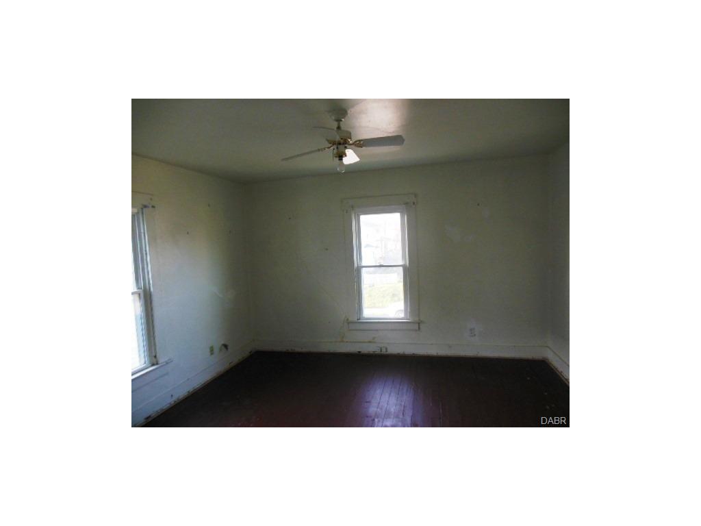 557 Stanton Ave, Springfield, OH 45503 photo 10