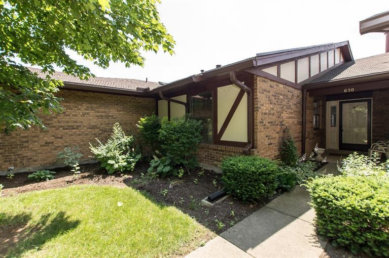 650 Pine Needles Dr, Dayton, OH 45458 photo 1