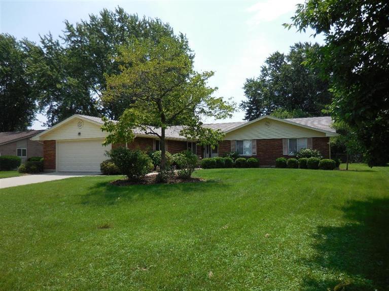 2164 Oak Tree Dr, Dayton, OH 45440 photo 1